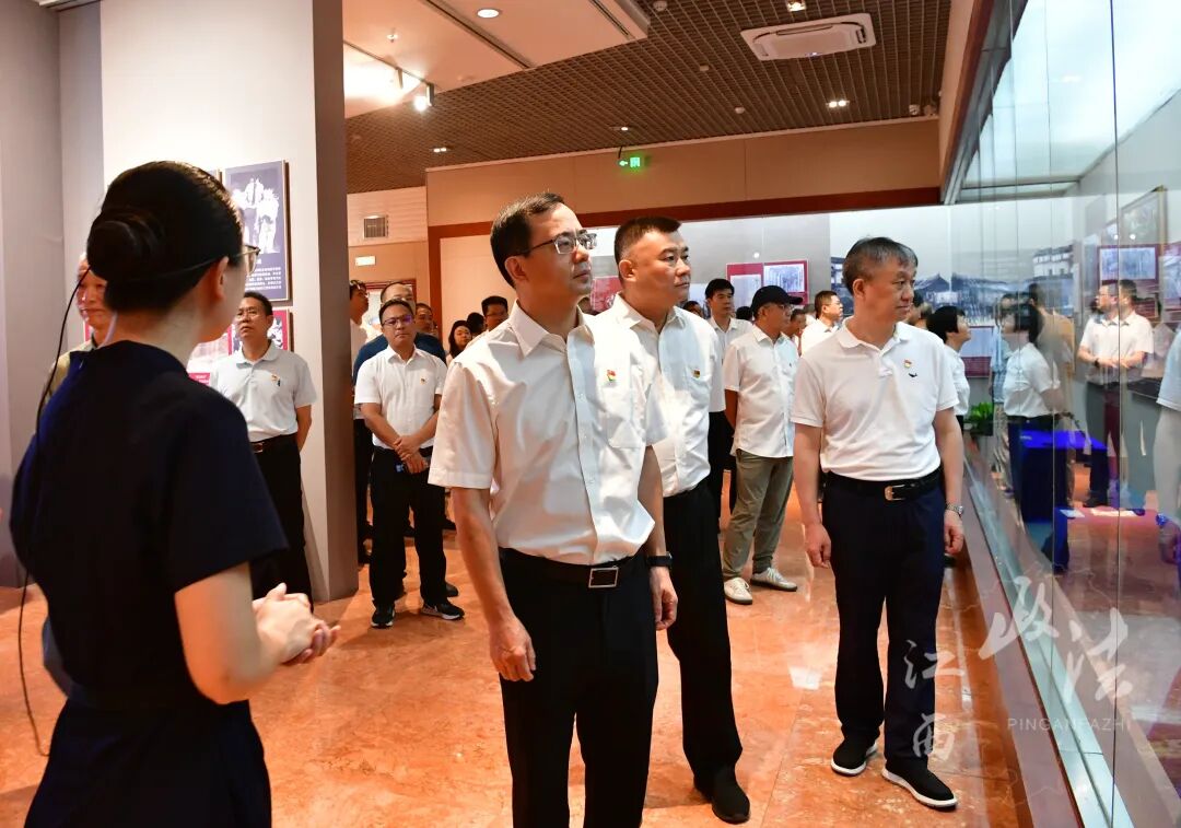 江西省委政法委开展“追寻烽火初心 汲取奋进力量” 主题党日活动 